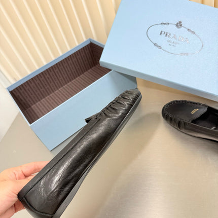 PRADA 26S CLASSIC LOAFERS IN BLACK LAMBSKIN