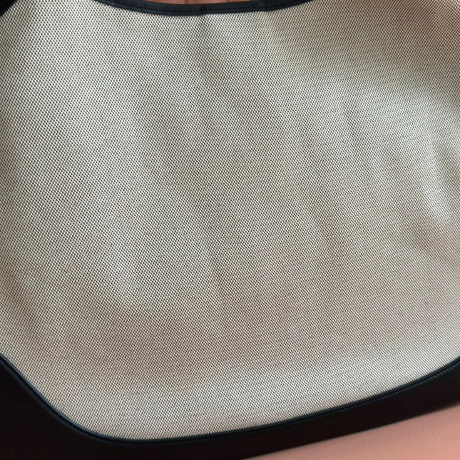 BODY MEDIUM SHOULDER BAD 49 IN NATURAL CANVAS AND BLACK CALFSKIN GOLD HARDWARE