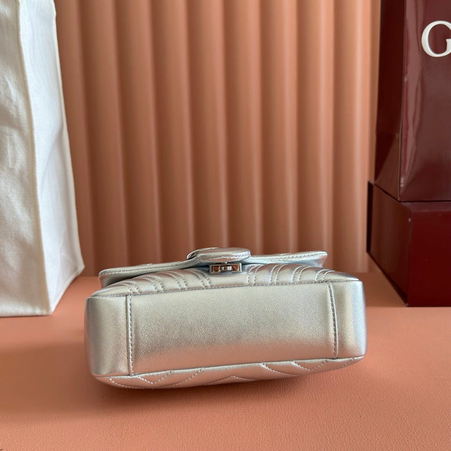 GUCCI 26S GG MARMONT BAG 22 IN SILVER LAMBSKIN
