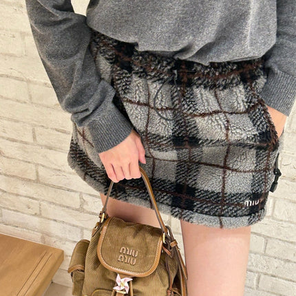 MIUMIU PLAID MINI SKIRT STYLE 654