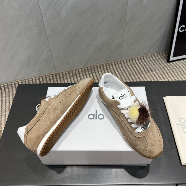 ALO 25S SUNSET SNEAKER IN SMOKY BROWN SUEDE WITH PUFF CHARM