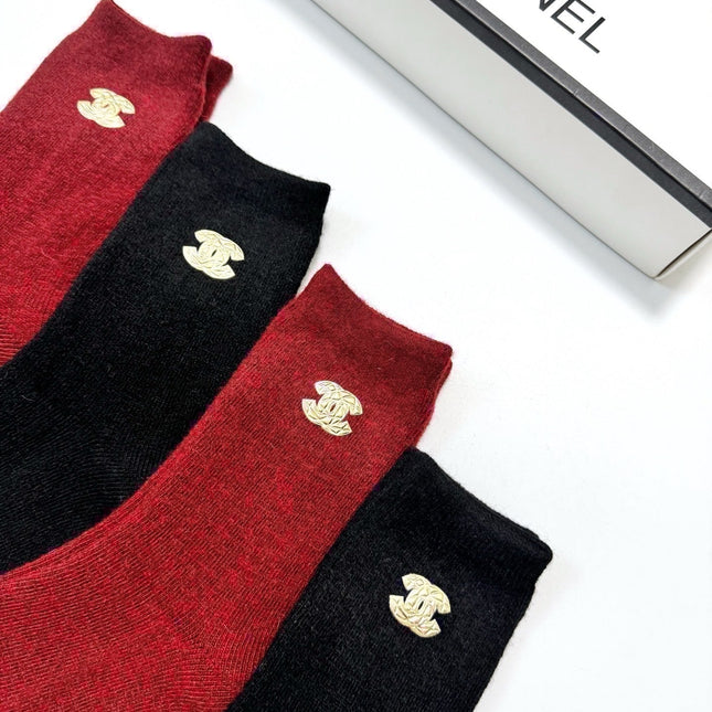 CHANEL 26S CREW SOCKS 403655 (1 BOX)