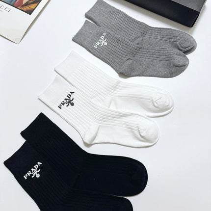 PRADA 26S CREW SOCKS 412438 (1 BOX)