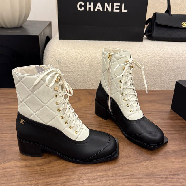 CHANEL 26S LACE UP HIGH TOP BOOTS 45 MM IN BLACK AND WHITE CALFSKIN