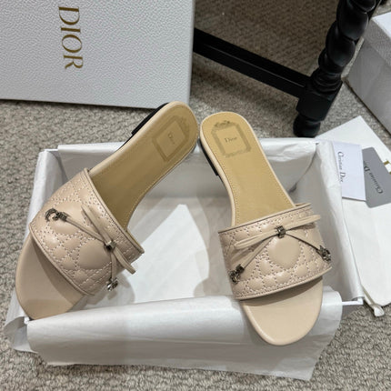 DIOR 26S FLAT MULES IN BEIGE QUILTED LAMBSKIN SILVER HARDWARE