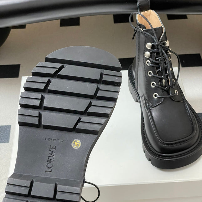LOEWE 26S ANKLE BOOTS IN BLACK CALFSKIN