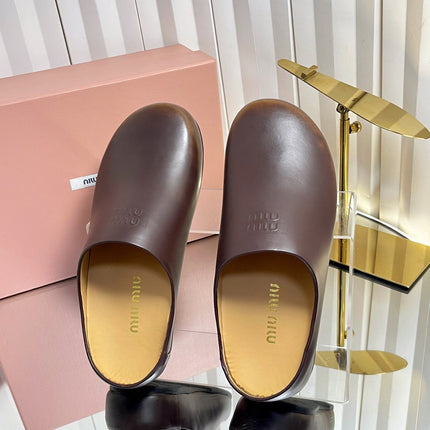 MIUMIU 26S CLOG MULES IN DARK BROWN CALFSKIN