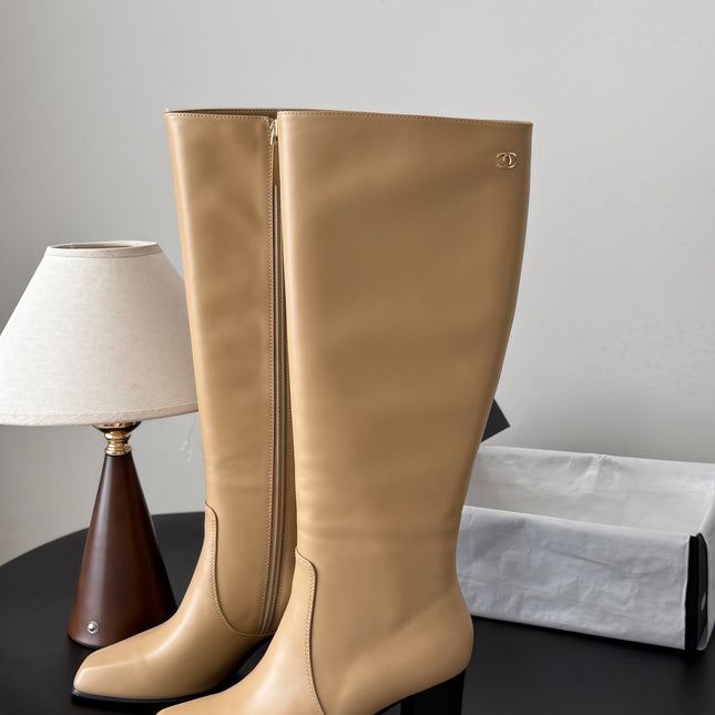 CHANEL 26S TALL BOOTS 70 MM IN BEIGE CALFSKIN SQUARE TOE