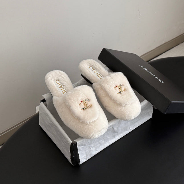 CHANEL 26S MULES IN WHITE SHEARLING LINING