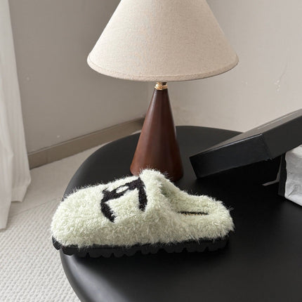 CHANEL 26S SLIDE SANDALS IN IVORY SHEARLING UPPER AND LINING WITH BLACK CC LOGO