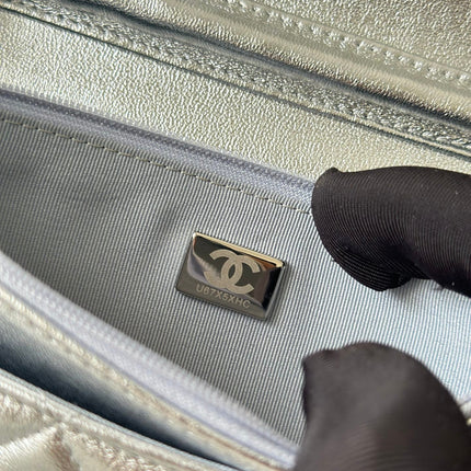 CHANEL 25S WALLET ON CHAIN 19 IN SILVER LAMBSKIN