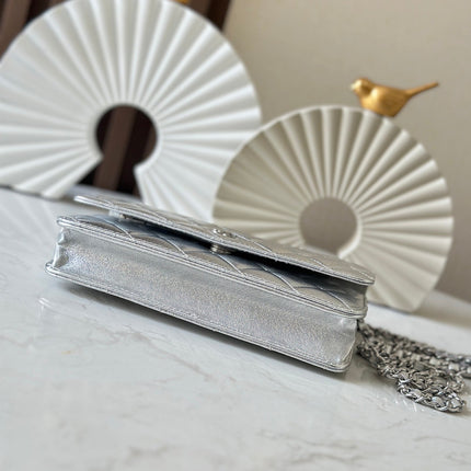 CHANEL 25S WALLET ON CHAIN 19 IN SILVER LAMBSKIN