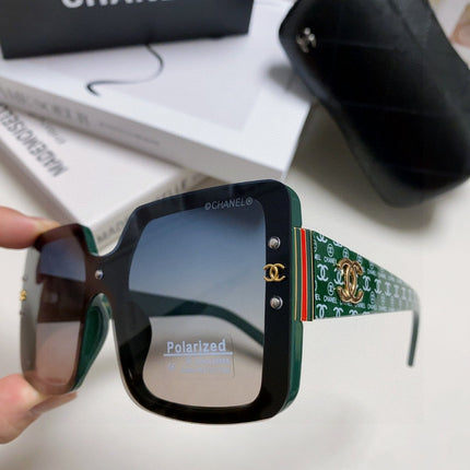 CHANEL 26S OVERSIZED SQUARE SHAPE IN ACETATE 399828