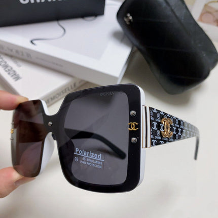 CHANEL 26S OVERSIZED SQUARE SHAPE IN ACETATE 399829
