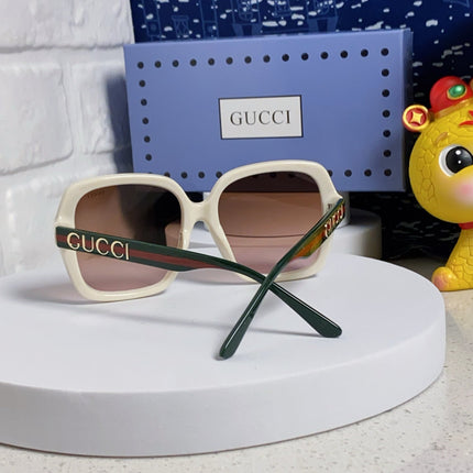 GUCCI 26S SQUARE FRAME IN ACETATE 424620