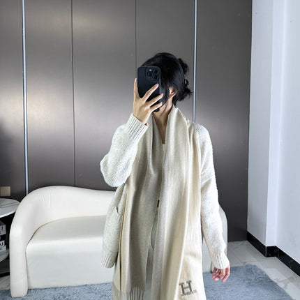 HERMES 26S LONG SCARF 190 IN CASHMERE 309794