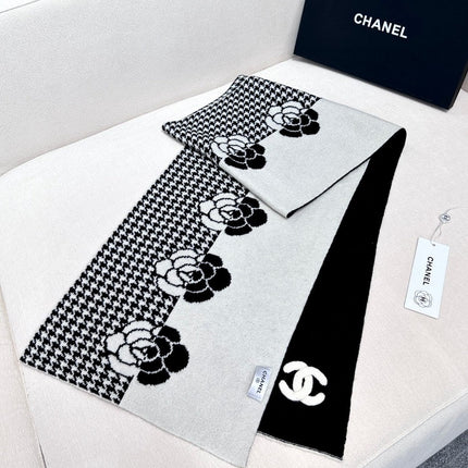 CHANEL 26S SCARF 180 IN CASHMERE 311827