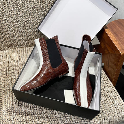 CHANEL 26S ANKLE BOOTS IN BROWN CROCODILE EMBOSSED CALFSKIN WITH WHITE TRIM
