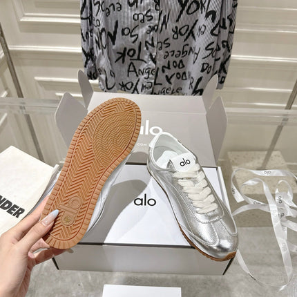 ALO 25S SUNSET SNEAKER IN SILVER LAMBSKIN
