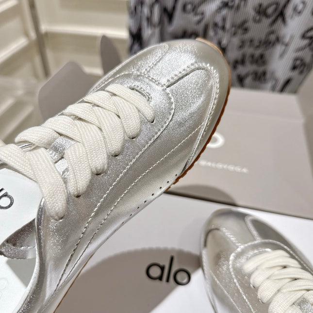 ALO 25S SUNSET SNEAKER IN SILVER LAMBSKIN