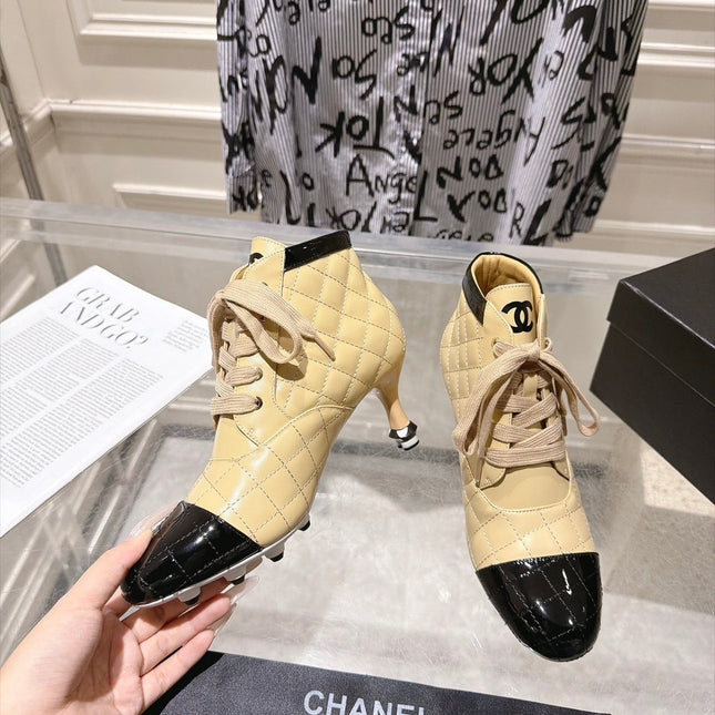 CHANEL 26S HIGH HEEL KNEE HIGH BOOTS 70 MM IN BEIGE LAMBSKIN AND BLACK PATENT CALFSKIN