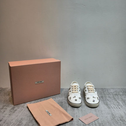MIUMIU 26S LOW TOP SNEAKERS IN WHITE CANVAS CRYSTAL-EMBELLISHED