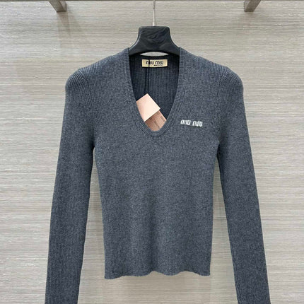 MIUMIU SWEATER STYLE 786