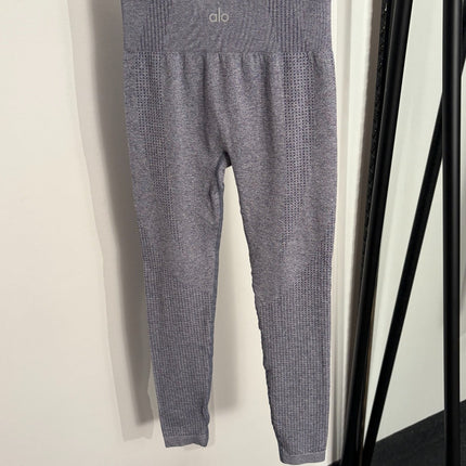 ALO 26S 2-PIECE YOGA TOP & LEGGINGS SET 349