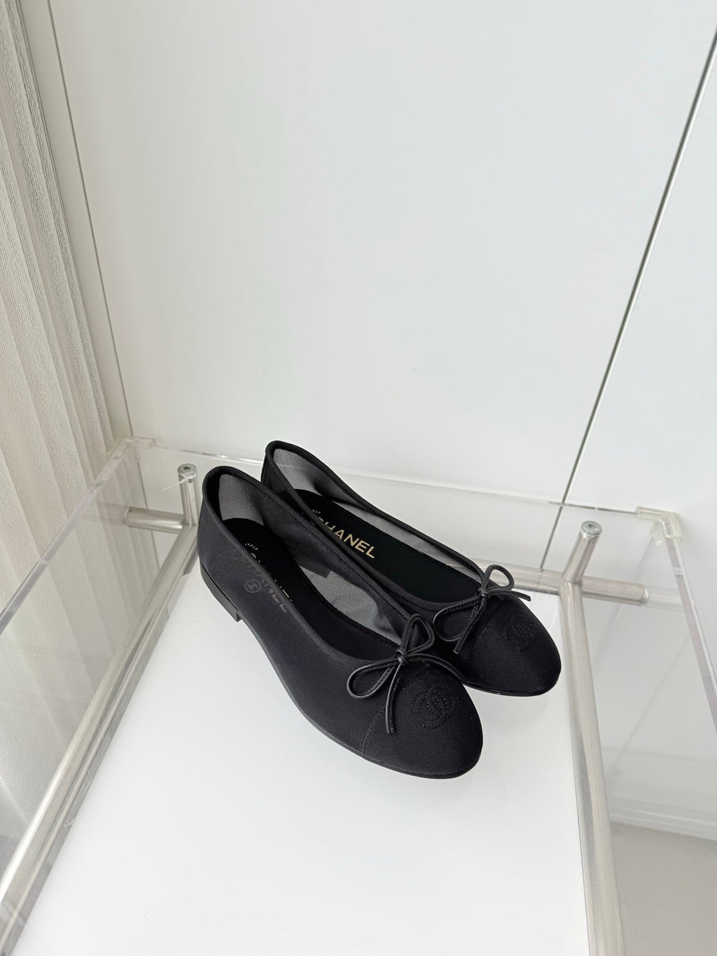 26S BALLET FLATS IN BLACK MESH TOE CAP AND BOW