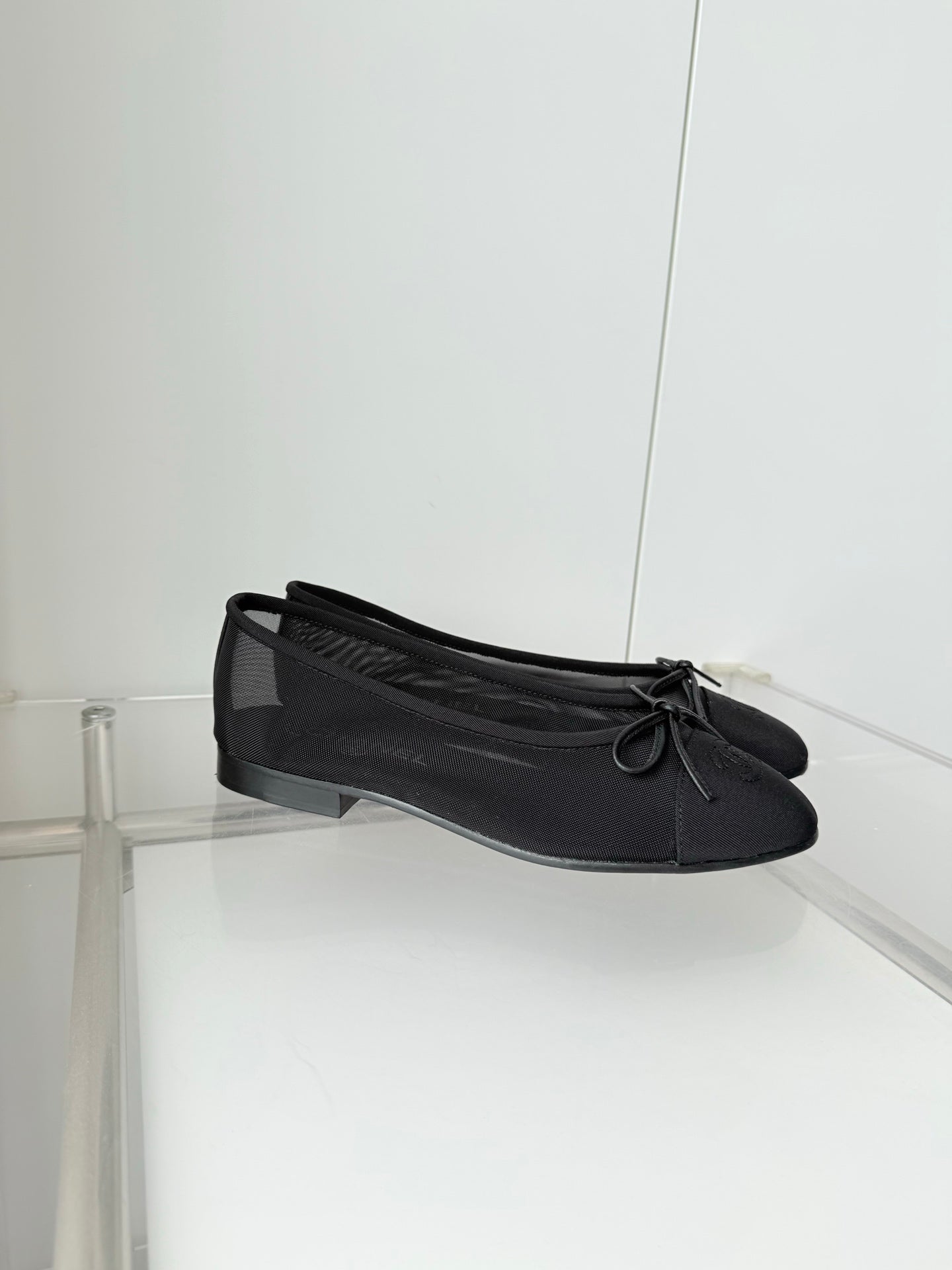 26S BALLET FLATS IN BLACK MESH TOE CAP AND BOW