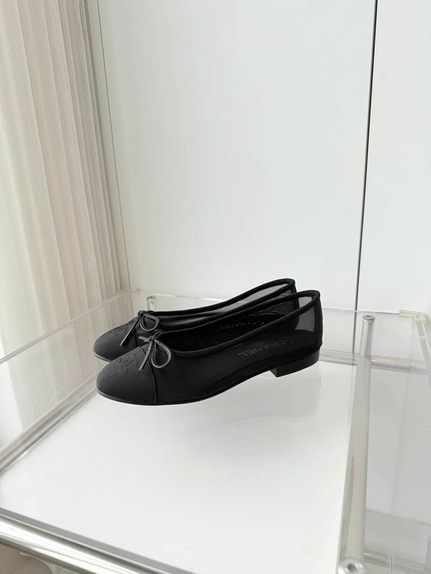 26S BALLET FLATS IN BLACK MESH TOE CAP AND BOW