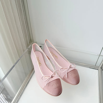 CHANEL 26S BALLET FLATS IN LIGHT PINK MESH TOE CAP AND BOW