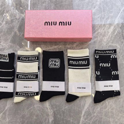 MIUMIU 26S CREW SOCKS 413939 (1 BOX)