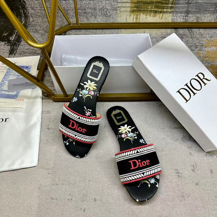 DIOR 26S DWAY SLIDE FLOWER EDITION IN BLACK FABRIC