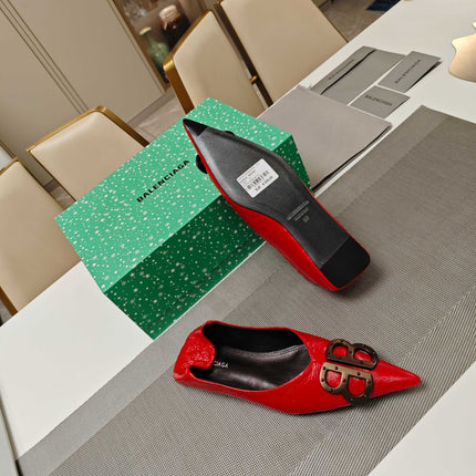 POINTED BALLET FLATS IN RED SHINY CRACKED SHEEPSKIN