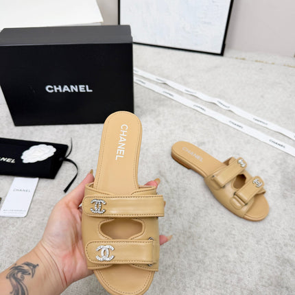 CHANEL 26S DOUBLE STRAP SLIDE SANDALS IN BEIGE CALFSKIN