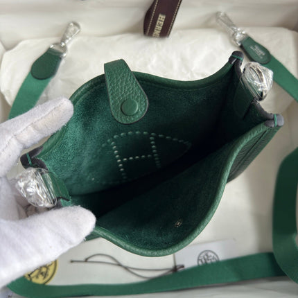 HM 25S EVELYNE 17 CM IN DARK GREEN COWHIDE WITH SILVER HARDWARE