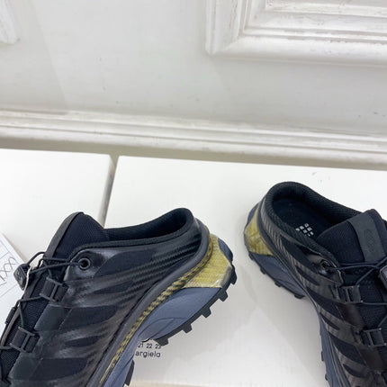 ALO 25S SALOMON XT-6 SNEAKER MULE IN BLACK TPU