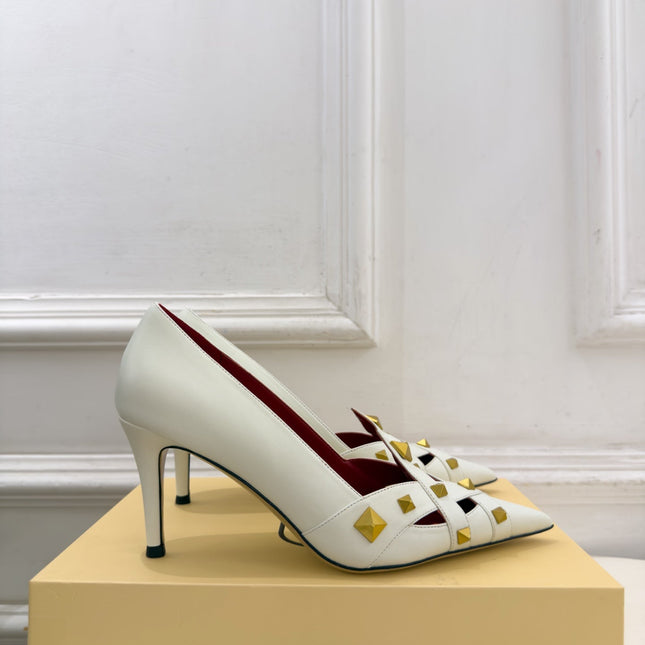 VALENTINO 26S STUDDED POINTED TOE PUMPS 80 MM IN CREAM WHITE CALFSKIN