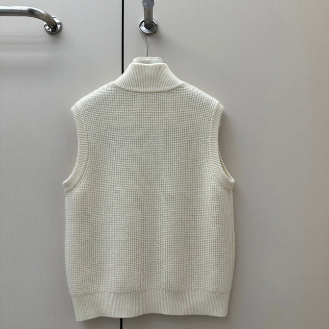 LORO PIANA 26S HIGH-NECK BUTTONED KNIT VEST 911