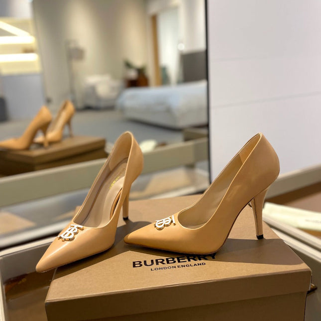 BURBERRY 26S HIGH HEELS 105 MM IN PALE BEIGE CALFSKIN WITH LOGO